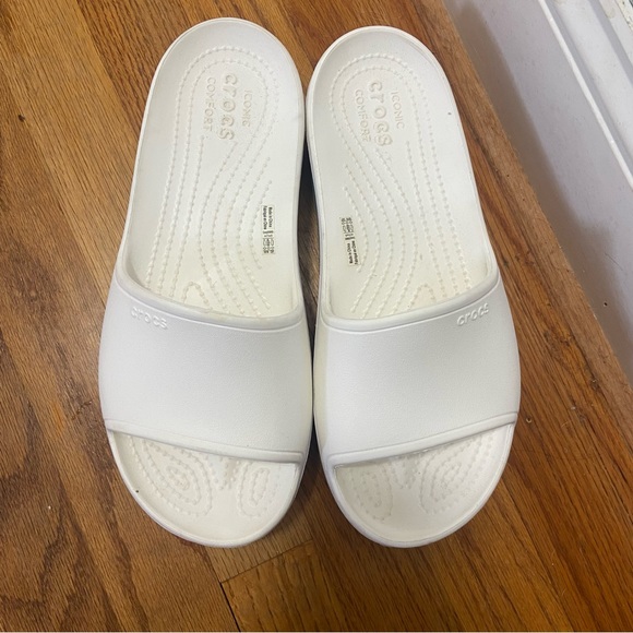 Crocs Rainbow Platform Slide - Picture 5 of 5